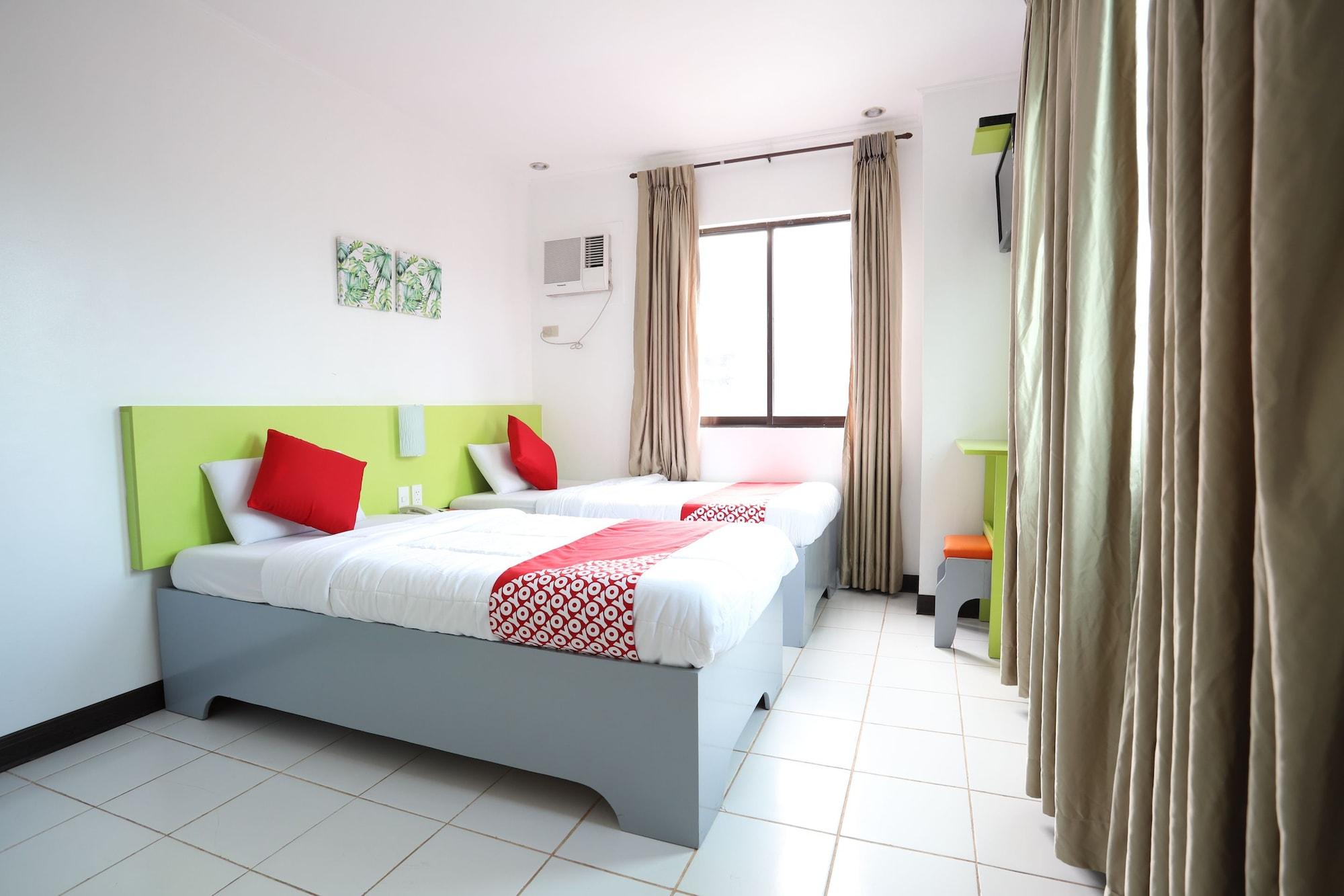 Oyo 210 Apple Tree Suites Себу Экстерьер фото
