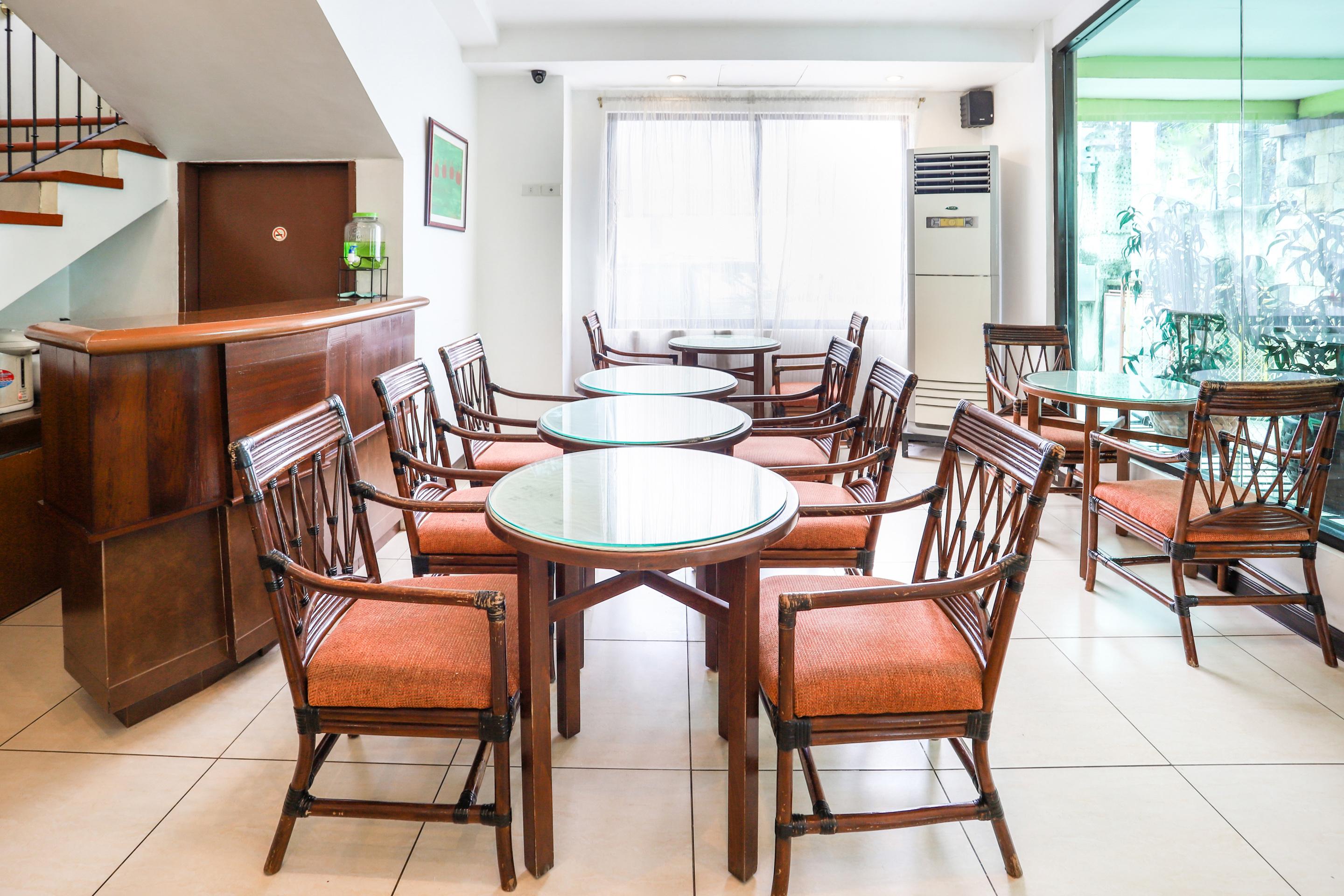 Oyo 210 Apple Tree Suites Себу Экстерьер фото