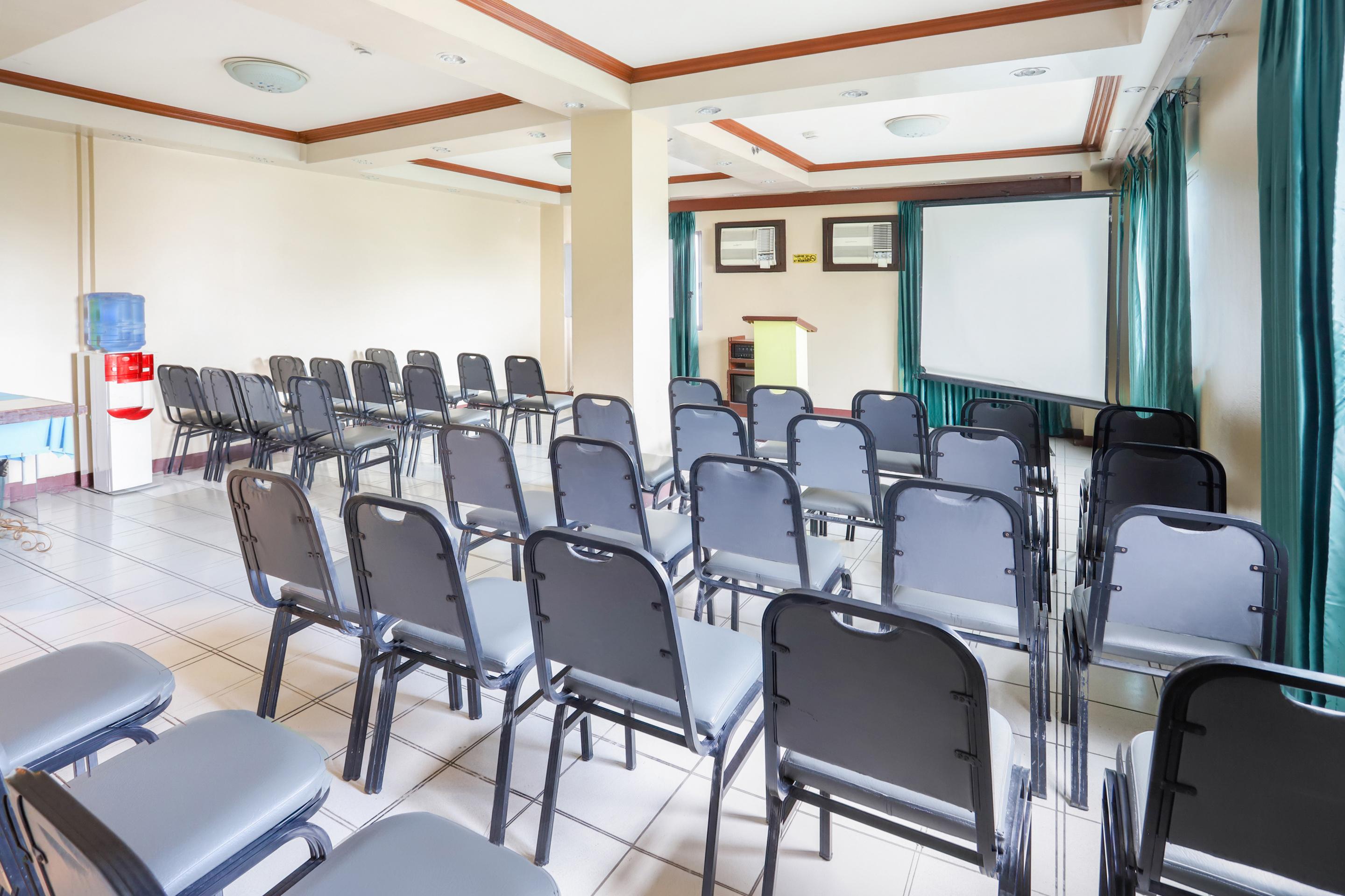 Oyo 210 Apple Tree Suites Себу Экстерьер фото