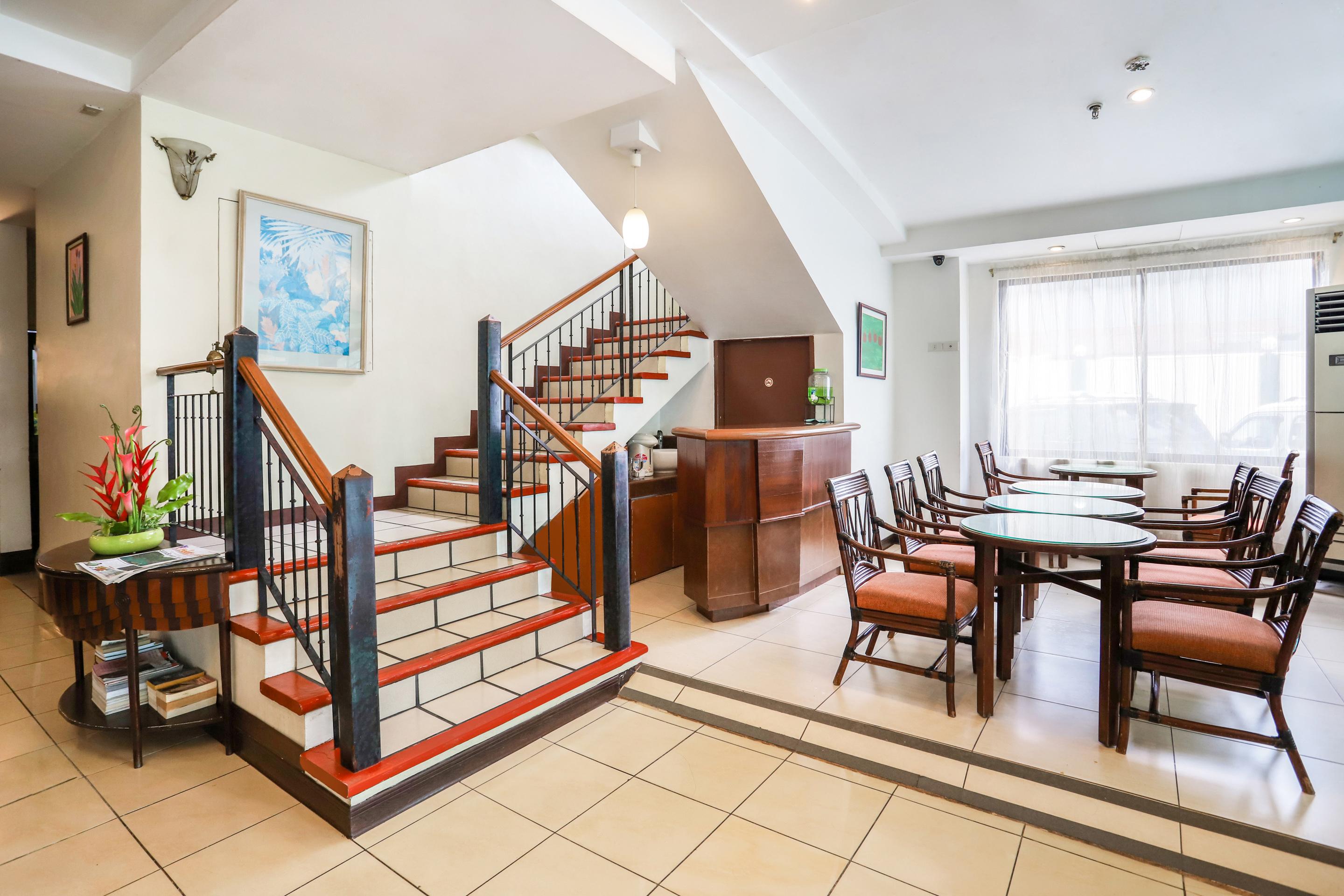 Oyo 210 Apple Tree Suites Себу Экстерьер фото