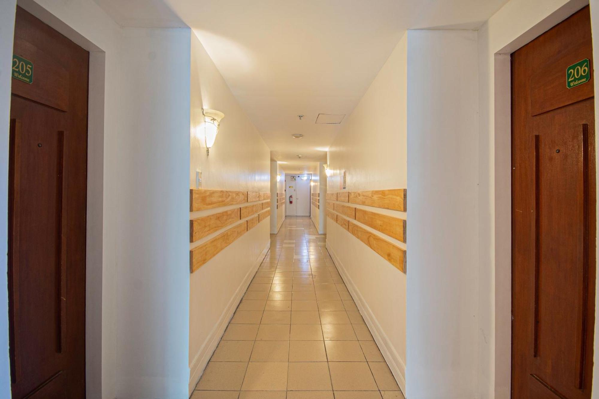 Oyo 210 Apple Tree Suites Себу Экстерьер фото